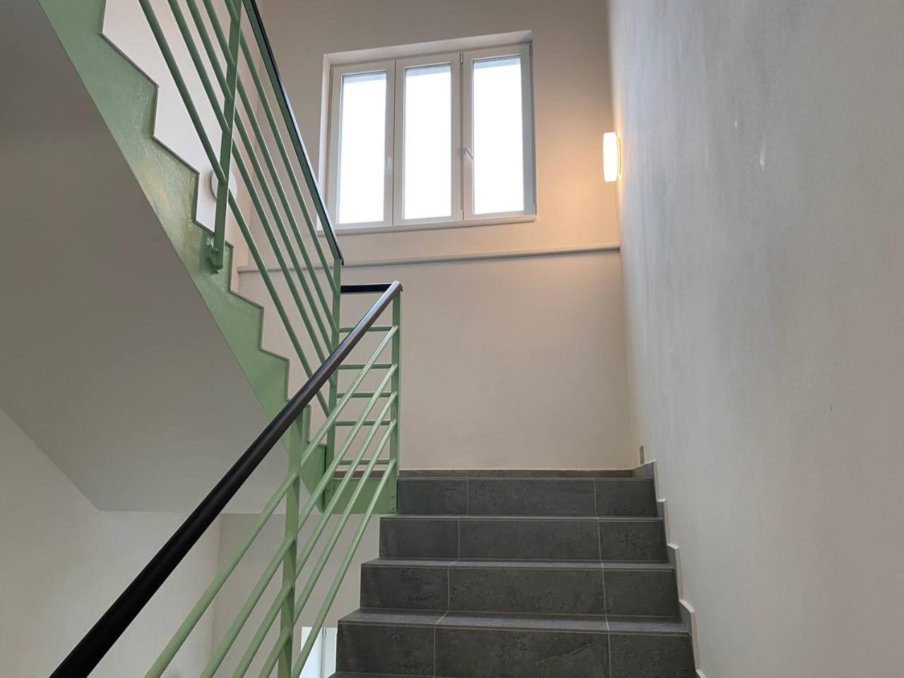 Appartement Perla Hradce 101 à Hradec Králové Extérieur photo