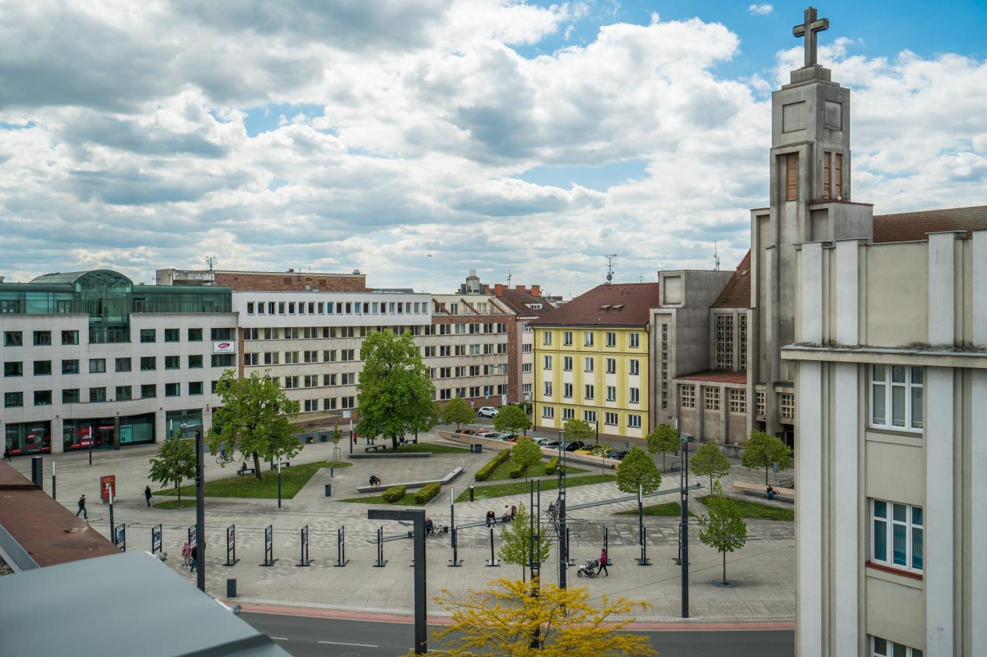 Appartement Perla Hradce 101 à Hradec Králové Extérieur photo